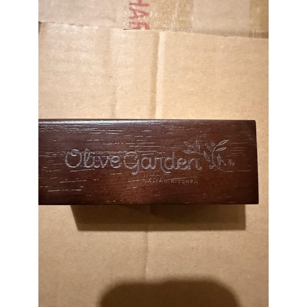 Wood Place Card Holder Set 20 Pieces Small Table Sign Stands Olive Garden 3”x1.5